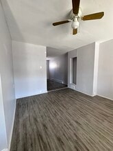 2647 S 68th St in Philadelphia, PA - Building Photo - Building Photo