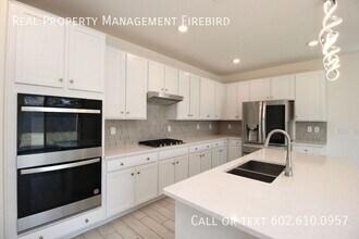 3037 W la Mirada Dr in Phoenix, AZ - Building Photo - Building Photo