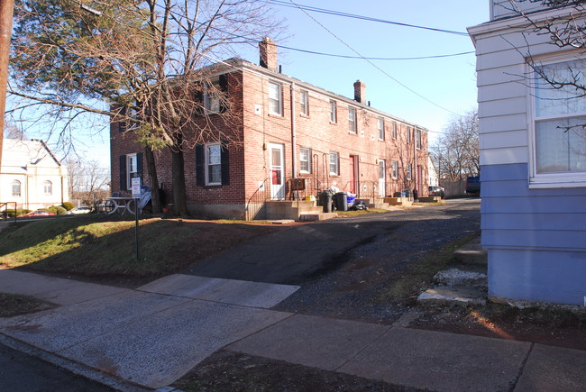 200 Comstock St in New Brunswick, NJ - Building Photo - Building Photo