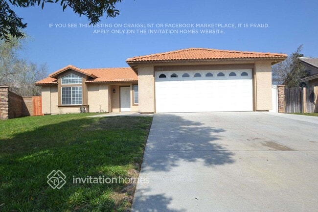 property at 3596 N Amberwood Ave