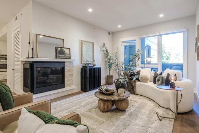 property at 600 El Camino Real