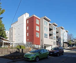 The Noble Apartments in Seattle, WA - Foto de edificio - Building Photo