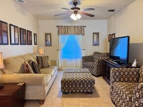 5410 Marcella Ave, Unit 8 in Laredo, TX - Building Photo - Building Photo