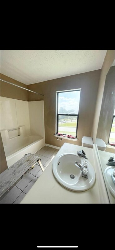 7989 E Field Dr in Douglasville, GA - Building Photo - Building Photo