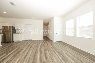 209 Wild Daisy Wy in La Vergne, TN - Building Photo - Building Photo