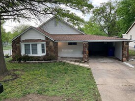 502 E Freeport St in Broken Arrow, OK - Building Photo