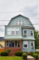 70 Bennett Ave in Kearny, NJ - Building Photo