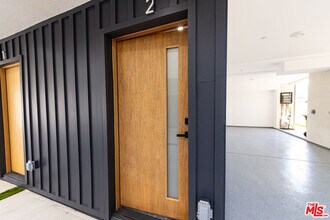 5251 Agnes Ave in Los Angeles, CA - Building Photo - Building Photo