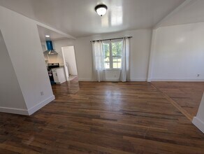 427 Crossway Rd in Tallahassee, FL - Foto de edificio - Building Photo