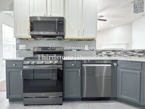 1051 Moosehead Dr in Orange Park, FL - Building Photo - Building Photo