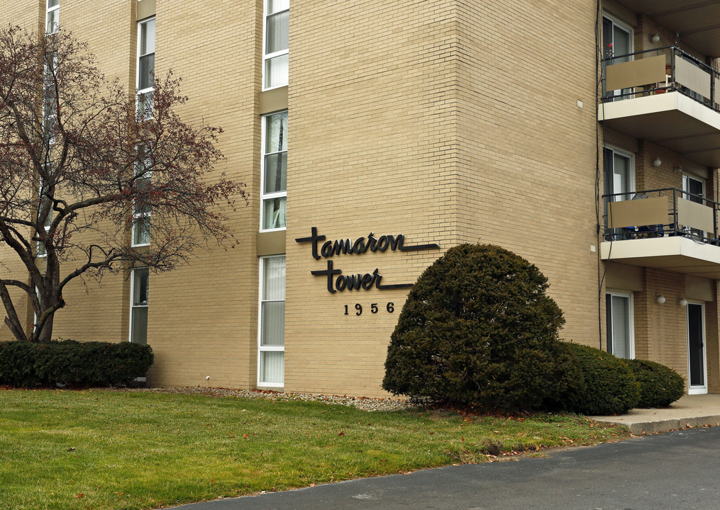 Tamaron Tower in Toledo, OH - Building Photo