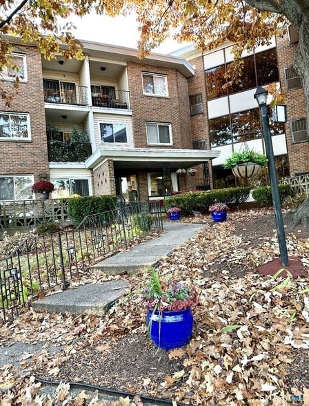 126 Biruta St in New Britain, CT - Foto de edificio