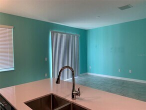 1353 Shinnecock Hills Dr in Four Corners, FL - Building Photo - Building Photo