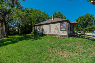 1127 W 16th in Wichita, KS - Building Photo - Building Photo