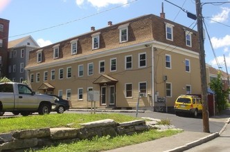 52-54 Marshall St in Lowell, MA - Foto de edificio - Other