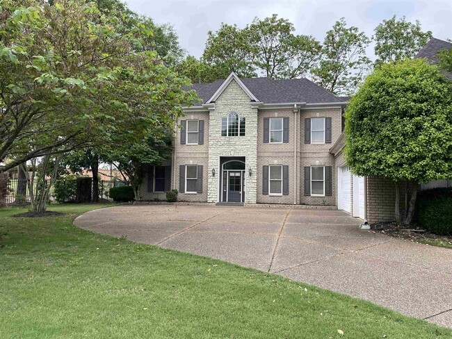property at 10180 Wynmanor Dr