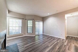 3903 Penderview Dr in Fairfax, VA - Building Photo - Building Photo