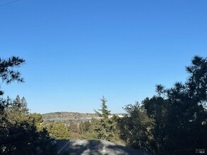 239 Corte Madera Ave in Corte Madera, CA - Building Photo - Building Photo