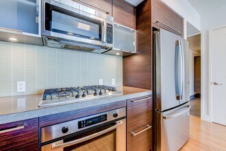 820 Blanchard St in Seattle, WA - Building Photo - Building Photo