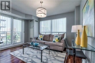 19 Barberry Pl in Toronto, ON - Building Photo - Building Photo