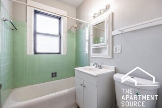 4546 N Damen Ave in Chicago, IL - Foto de edificio - Building Photo