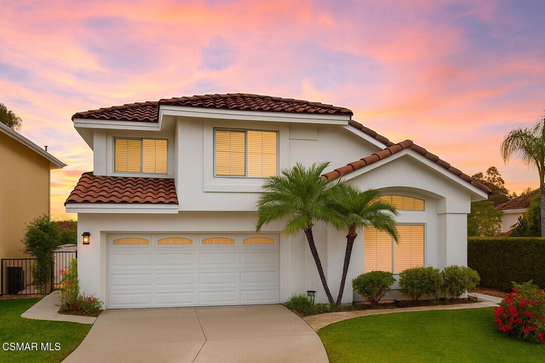 751 Trousdale St in Oak Park, CA - Building Photo