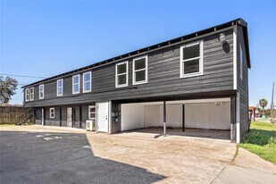 2820 Blodgett St in Houston, TX - Building Photo