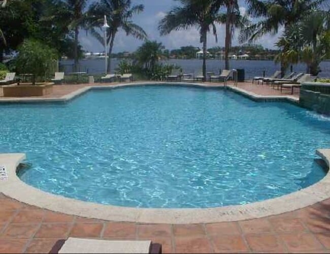 117 Yacht Club Way in Hypoluxo, FL - Building Photo - Building Photo