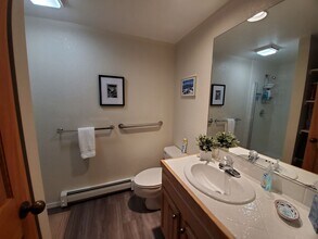 947 Incline Way in Incline Village, NV - Building Photo - Building Photo