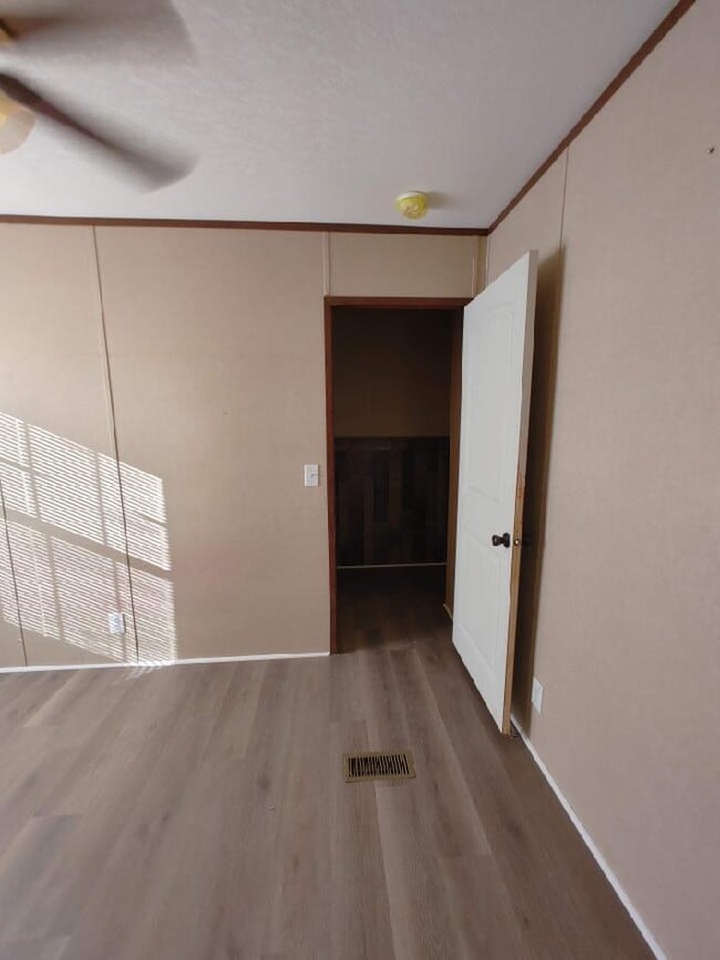 property at 2295 Plantation Rd