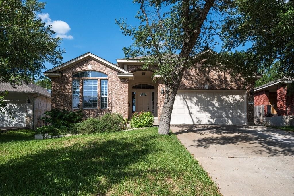 9325 Billingham Trail in Austin, TX - Building Photo
