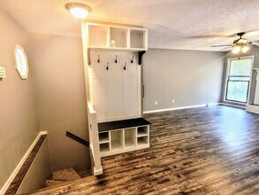 102 Courtney Ct in Waynesville, MO - Building Photo - Building Photo