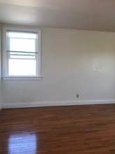 925 61st St-Unit -#4 in Oakland, CA - Building Photo - Building Photo