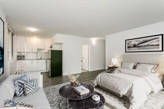 Beacon Place in Edmonton, AB - Building Photo - Interior Photo