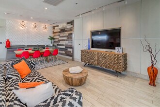 7East in Austin, TX - Building Photo - Building Photo
