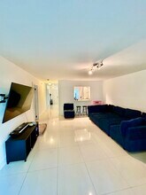 22465 SW 61st Way in Boca Raton, FL - Foto de edificio - Building Photo