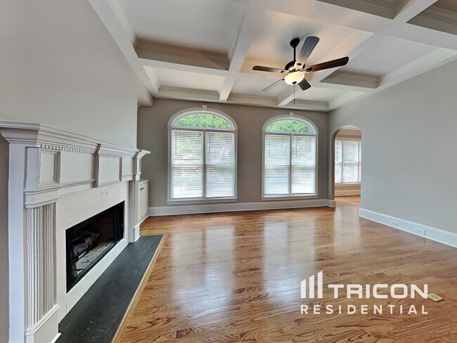 5840 Cool Springs Dr in Cumming, GA - Building Photo - Building Photo