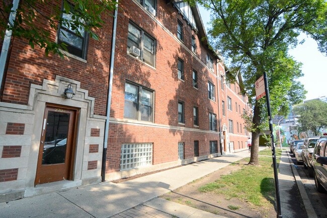property at 2706 N Spaulding Ave