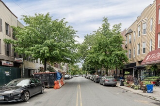 174 Norman Ave in Brooklyn, NY - Building Photo - Building Photo