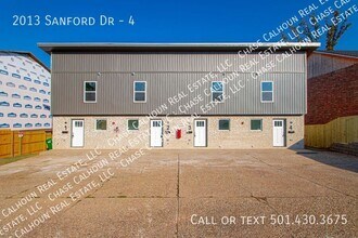 2013 Sanford Dr in Little Rock, AR - Building Photo - Building Photo