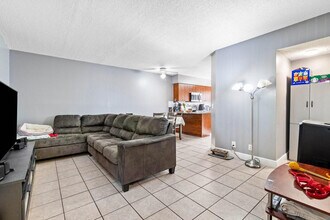 1831 NW 94th Ave in Coral Springs, FL - Building Photo - Building Photo