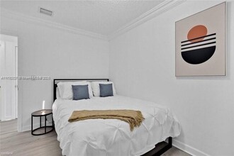 4120 NW 3rd Way in Pompano Beach, FL - Building Photo - Building Photo