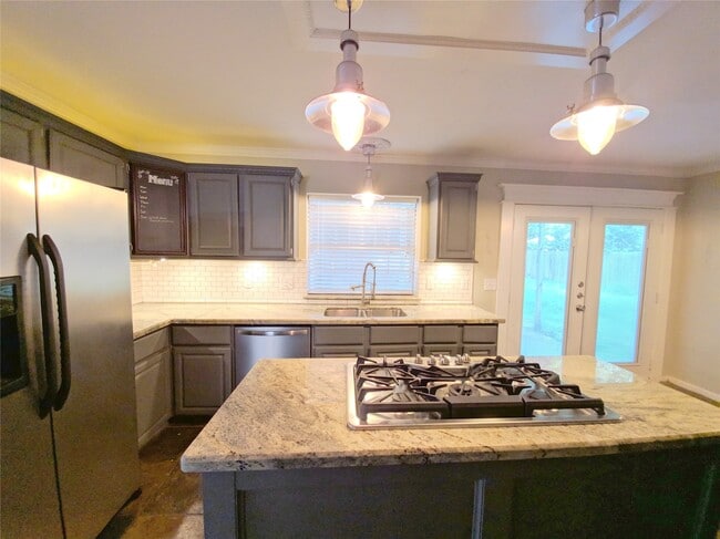 property at 15 Thorn Berry Pl