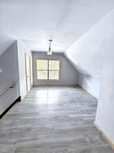 10110 Parkgate Ave in Cleveland, OH - Foto de edificio - Building Photo