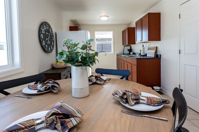 275 Hillside Dr in Pleasant Hill, IA - Building Photo - Building Photo