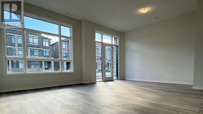 51 Harold Wilson Ln in Richmond Hill, ON - Building Photo - Building Photo