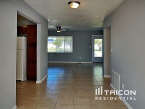 2529 Brentwood Dr in Clearwater, FL - Building Photo - Building Photo