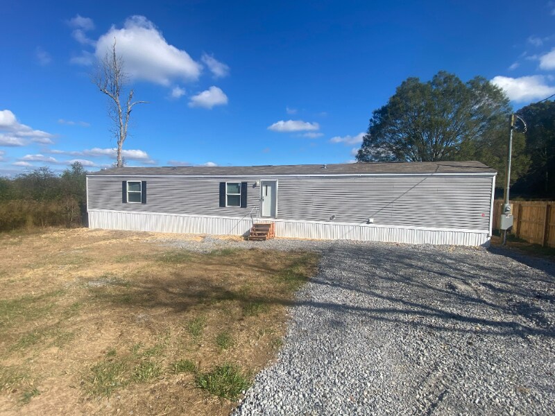 604 Alexander Rd in Boaz, AL - Building Photo
