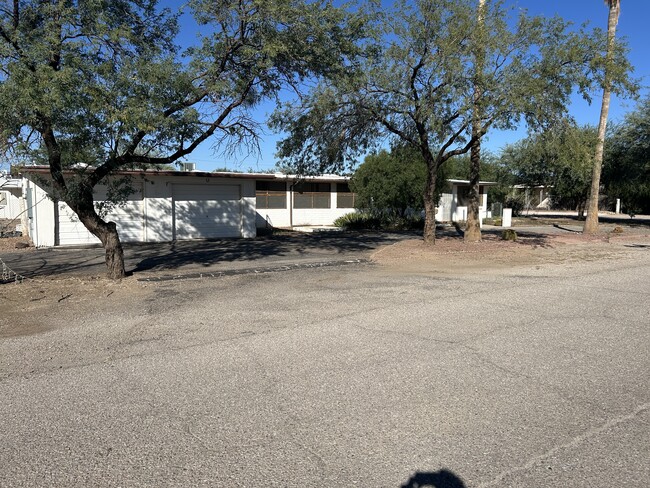 5400 W Calle Cayeus, Unit A