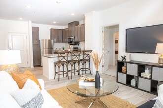 Vista Point in Mahtomedi, MN - Foto de edificio - Building Photo